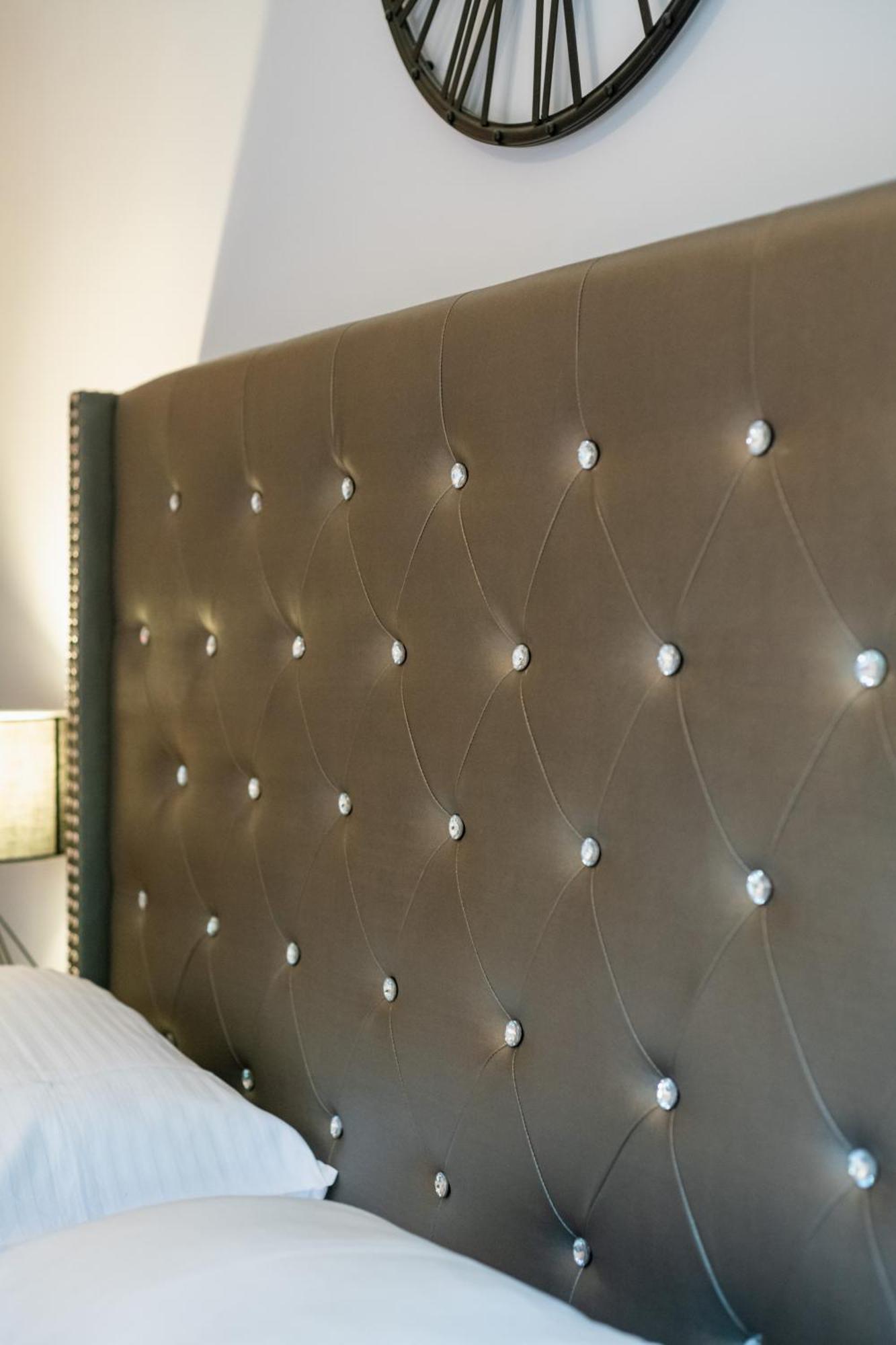 Lux Modern Apt: Renovated Retreat Near Eden Beach Athens Exterior photo